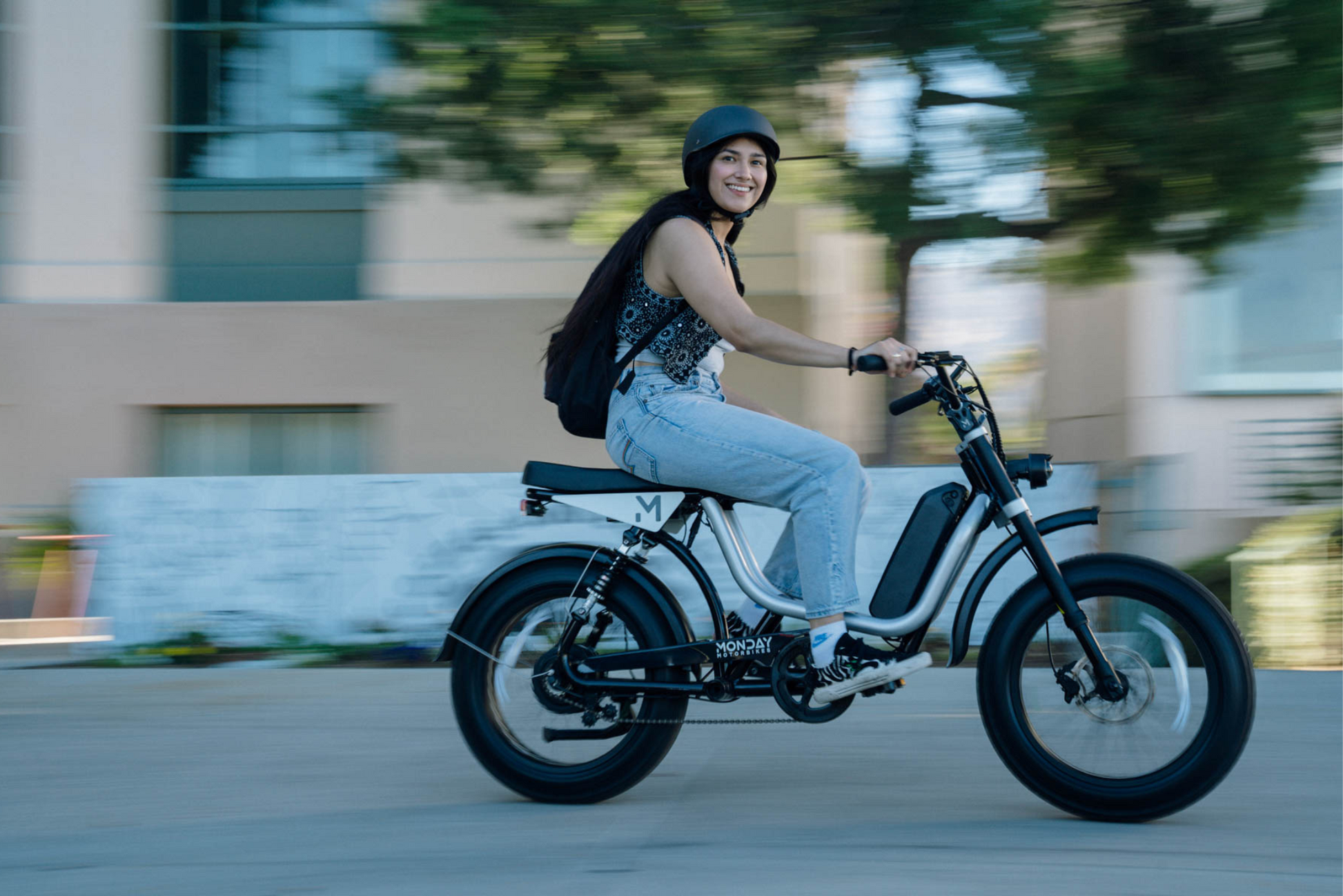 Monday Presidio in White Campus Rider