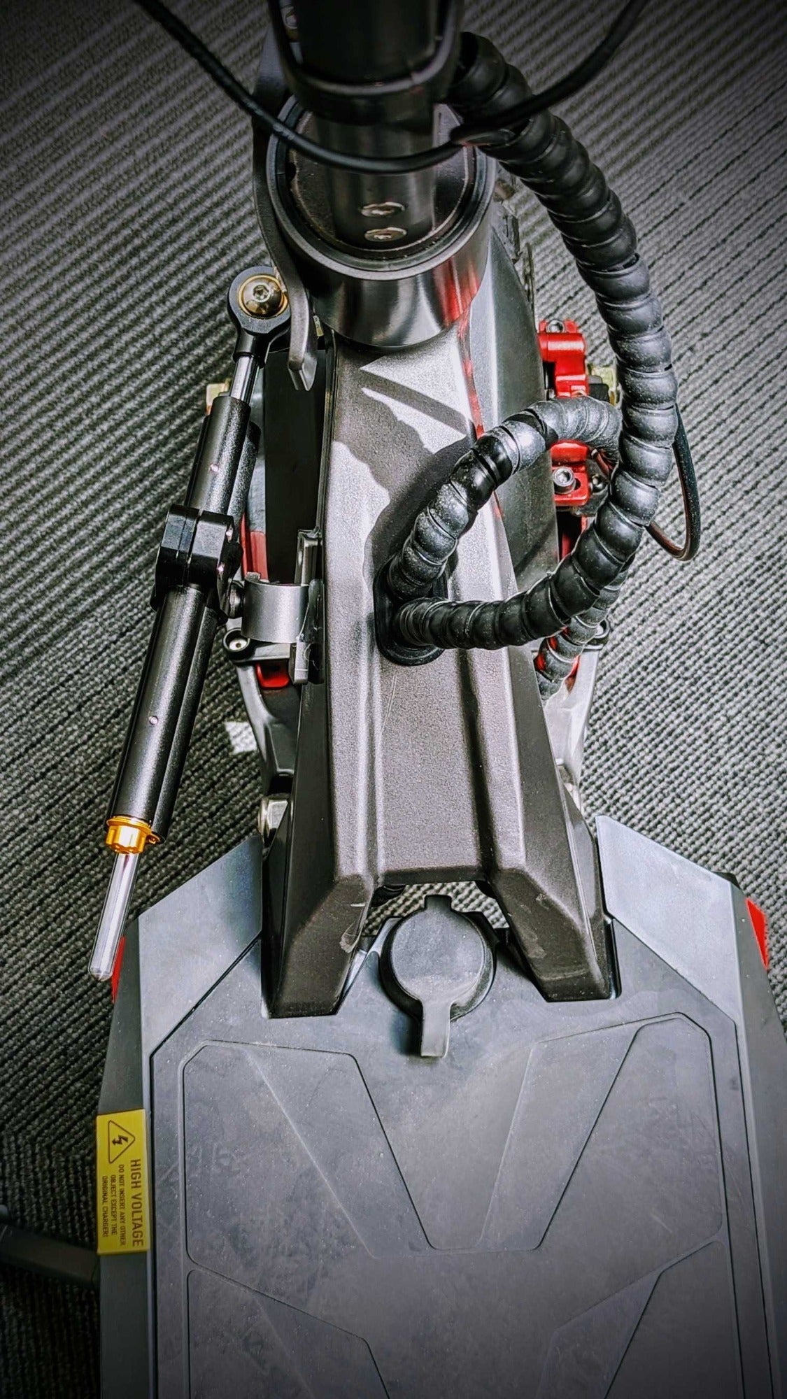 EVOLV Corsa Steering Damper