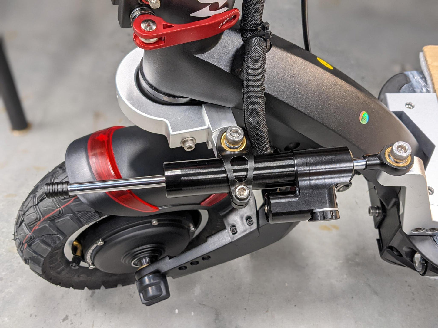 EVOLV Pro Steering Damper